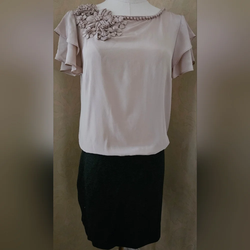 Trina Turk 100% Silk Contrast Knit Floral Detail Pink/Black Ruffle Sleeve Dress-